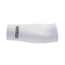 画像をギャラリービューアに読み込む, Battle | Football Ultra-Stick Forearm Sleeve
