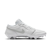 画像をギャラリービューアに読み込む, NIKE｜Jordan 1 Low Football Shoes
