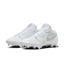 画像をギャラリービューアに読み込む, NIKE｜Jordan 1 Low Football Shoes

